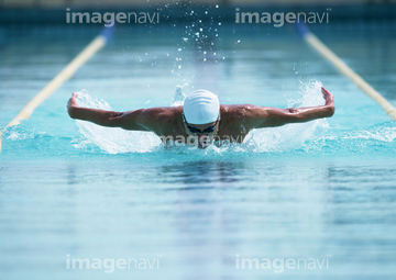 水泳選手 日本人 1人 若者 夏 の画像素材 ウォータースポーツ スポーツの写真素材ならイメージナビ