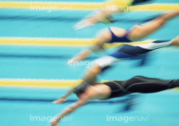 水泳 飛び込み 瞬時 の画像素材 ウォータースポーツ スポーツの写真素材ならイメージナビ