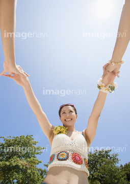 ローアングル 女性 水着 大学生 の画像素材 季節 人物の写真素材ならイメージナビ