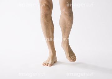男 歩く 正面 イラスト シルエット 子供 足の部分 1人 の画像素材