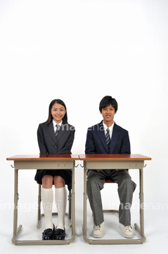 日本人 高校生 全身 白背景 座る の画像素材 人物 イラスト Cgの