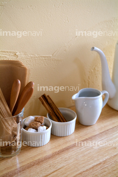 食べ物 調味料 香辛料 砂糖 はちみつ 多い 角砂糖 容器 やかん 調理器具 の画像素材 写真素材ならイメージナビ
