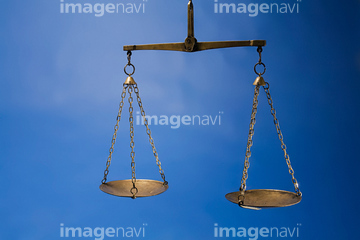 天秤 均衡 の画像素材 自然 風景 イラスト Cgの写真素材ならイメージナビ