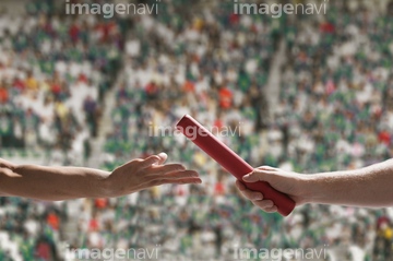 バトンパス の画像素材 陸上競技 スポーツの写真素材ならイメージナビ