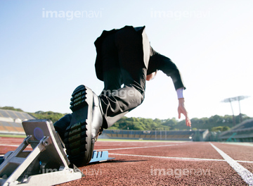 クラウチングスタート 1人 の画像素材 陸上競技 スポーツの写真素材ならイメージナビ