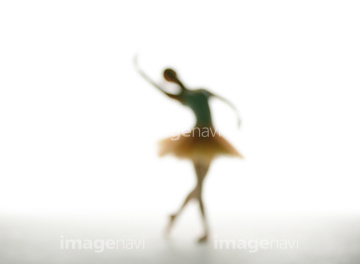 バレリーナ バレエダンサー シルエット の画像素材 ビジネス イラスト Cgの写真素材ならイメージナビ