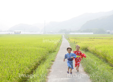 子供 走る イラスト 和服 の画像素材 行動 人物の写真素材ならイメージナビ