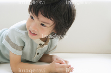 男の子 日本人 小学生 笑顔 1人 かわいい の画像素材 年齢 人物の写真素材ならイメージナビ