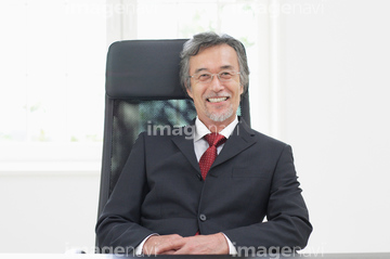社長室 赤色 の画像素材 業種 職業 ビジネスの写真素材ならイメージナビ