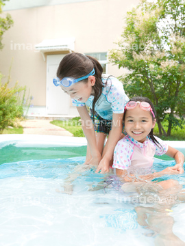 女の子 水着 日本人 小学生 の画像素材 日本人 人物の写真素材ならイメージナビ