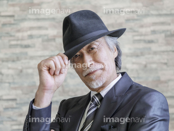 帽子 つまむ の画像素材 業種 職業 ビジネスの写真素材ならイメージナビ