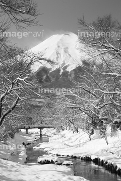 Imagenavirf写真 雪景色 ロイヤリティフリー の画像素材 山 自然 風景の写真素材ならイメージナビ