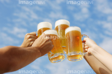 ビール 乾杯 の画像素材 飲み物 食べ物の写真素材ならイメージナビ