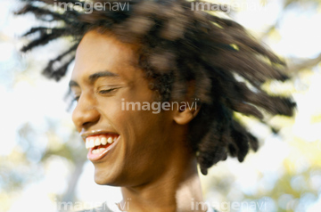 子供 ドレッドヘアー 笑う 黒人 の画像素材 家族 人間関係 人物の写真素材ならイメージナビ