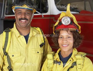 消防士 パーマヘアー 写真 の画像素材 業種 職業 ビジネスの写真素材ならイメージナビ