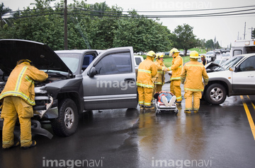 交通事故 の画像素材 自動車 乗り物 交通の写真素材ならイメージナビ