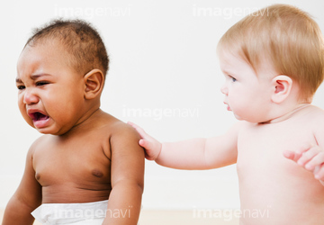 泣き顔 赤ちゃん 子供 黒人 の画像素材 外国人 人物の写真素材ならイメージナビ