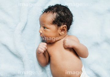 赤ちゃん 黒人 かわいい の画像素材 外国人 人物の写真素材ならイメージナビ