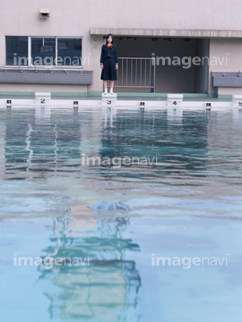 プール 日本人 高校生 ロイヤリティフリー の画像素材 構図 人物の写真素材ならイメージナビ