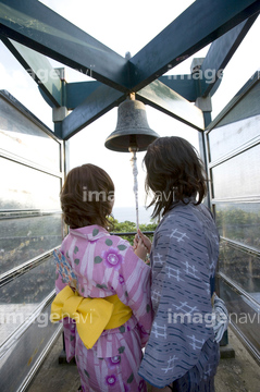 男性 着物 後ろ姿 上半身 の画像素材 構図 人物の写真素材ならイメージナビ