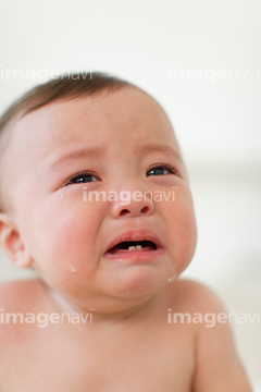 泣き顔 赤ちゃん 子供 の画像素材 感情 人物の写真素材ならイメージナビ