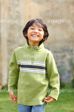 男の子 日本人 小学生 笑顔 1人 かわいい の画像素材 年齢 人物の写真素材ならイメージナビ