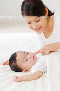 かわいい 赤ちゃん 子供 寝顔 白色 喜び の画像素材 家族 人間関係 人物の写真素材ならイメージナビ