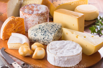 チーズの盛り合わせ の画像素材 加工食品 食べ物の写真素材ならイメージナビ