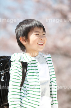 男の子 日本人 小学生 笑顔 1人 かわいい の画像素材 年齢 人物の写真素材ならイメージナビ