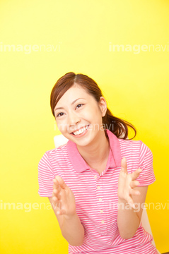 女性 顔 日本人 正面 1人 拍手 の画像素材 年齢 人物の写真素材ならイメージナビ