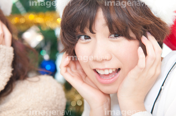 耳を塞ぐ の画像素材 行動 人物の写真素材ならイメージナビ