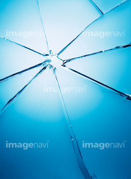 ガラス ヒビ 透明 の画像素材 金属 ガラス バックグラウンドの写真素材ならイメージナビ