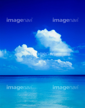 水平線 積乱雲 面 形状 夏 の画像素材 海 自然 風景の写真素材ならイメージナビ