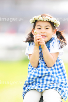 花 少女 花かんむり の画像素材 外国人 人物の写真素材ならイメージナビ