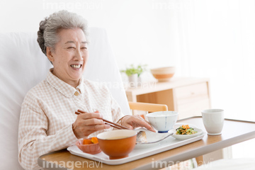 介護 食事 シーフード ロイヤリティフリー の画像素材 料理 食事 ライフスタイルの写真素材ならイメージナビ