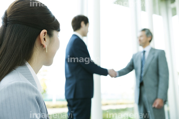 ビジネスマン 日本人 横顔 ミドル オフィス 手 の画像素材 ビジネスシーン ビジネスの写真素材ならイメージナビ