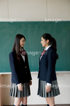 女子高生 横向き の画像素材 日本人 人物の写真素材ならイメージナビ