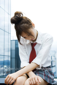 腕まくり 女性 制服 の画像素材 写真素材ならイメージナビ