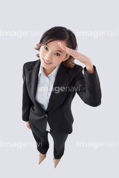 女性 全身 ポーズ 俯瞰 陽気 の画像素材 ビジネスパーソン ビジネスの写真素材ならイメージナビ
