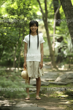 麦わら帽子 子供 中学生 の画像素材 日本人 人物の写真素材ならイメージナビ