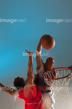 バスケットボール 俯瞰 ダイナミック 勢い の画像素材 球技 スポーツの写真素材ならイメージナビ
