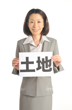 女性 社員 スーツ 日本人 銀行員 の画像素材 日本人 人物の写真素材ならイメージナビ