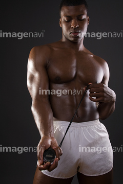 若い男性 筋肉 黒人 マッチョ の画像素材 外国人 人物の写真素材ならイメージナビ