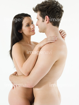 裸 抱き合う の画像素材 体のパーツ 人物の写真素材ならイメージナビ