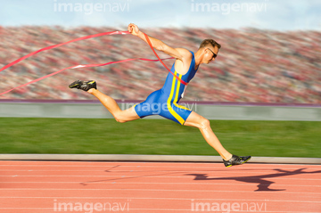ゴールテープ ランナー 陸上選手 の画像素材 ビジネス 人物の写真素材ならイメージナビ