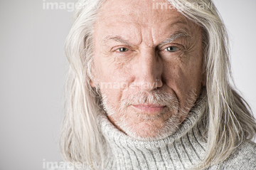 男性 シニア ヘアースタイル ロングヘアー の画像素材 年齢 人物の写真素材ならイメージナビ