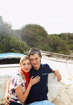 男性 モデル ポーズ 50代 若い男性】の画像素材  写真素材なら 