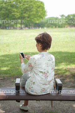 熟女 日本人 後ろ向き 1人 の画像素材 日本人 人物の写真素材ならイメージナビ