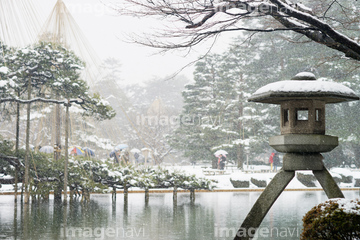 日本庭園 日本 冬 の画像素材 公園 文化財 町並 建築の写真素材ならイメージナビ