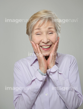 女性 顔 驚き 日本人 70代 の画像素材 人物 イラスト Cgの写真素材ならイメージナビ